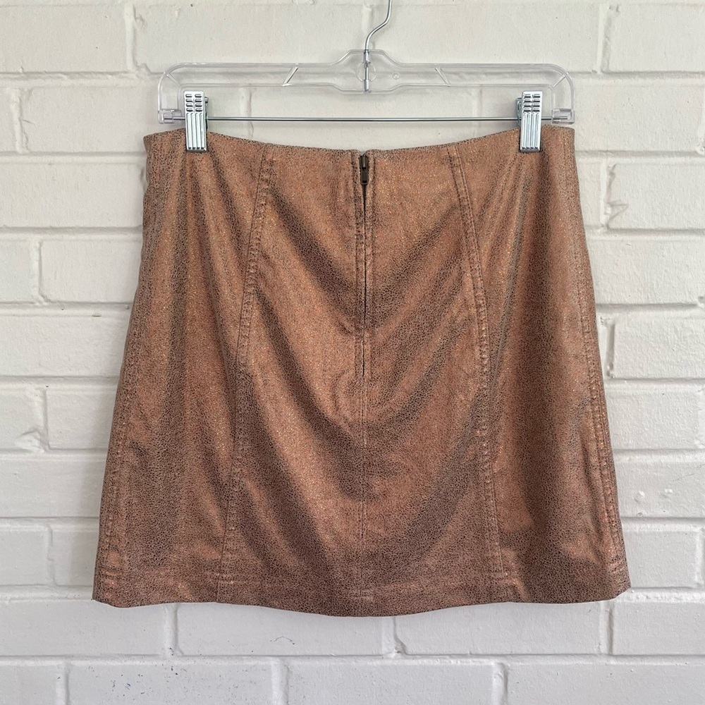 Free People Modern Femme Metallic Rose Gold Suede Mini Skirt, SZ 8 EUC - Picture 6 of 6